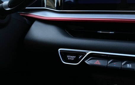 Geely Coolray I, 2023 год, 1 899 000 рублей, 17 фотография