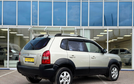 Hyundai Tucson III, 2005 год, 657 000 рублей, 3 фотография