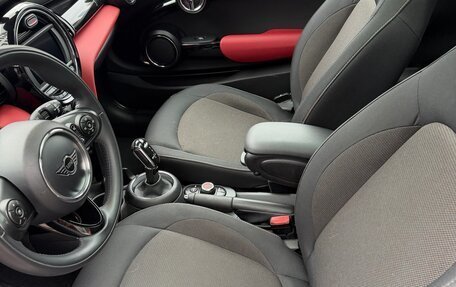 MINI Hatch, 2020 год, 2 350 000 рублей, 6 фотография