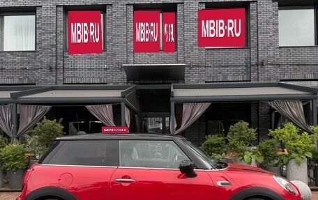 MINI Hatch, 2020 год, 2 350 000 рублей, 3 фотография