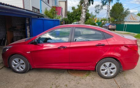Hyundai Solaris II рестайлинг, 2014 год, 1 100 000 рублей, 1 фотография