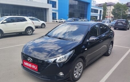 Hyundai Solaris II рестайлинг, 2021 год, 1 720 000 рублей, 1 фотография