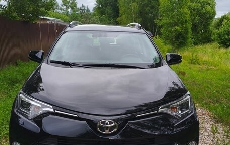 Toyota RAV4, 2019 год, 3 750 000 рублей, 1 фотография