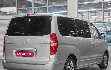 Hyundai H-1 II рестайлинг, 2018 год, 2 499 000 рублей, 6 фотография