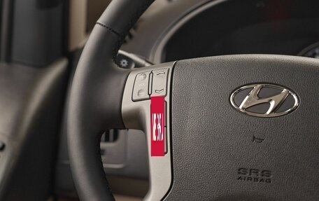 Hyundai H-1 II рестайлинг, 2018 год, 2 499 000 рублей, 11 фотография