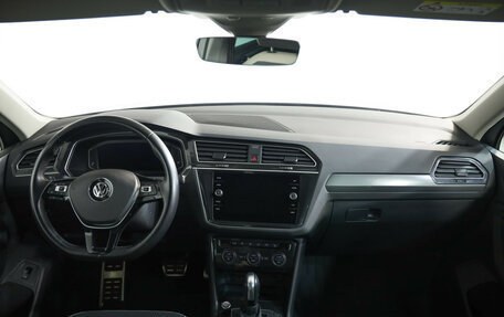 Volkswagen Tiguan II, 2020 год, 3 499 000 рублей, 10 фотография