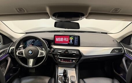 BMW 5 серия, 2019 год, 3 890 000 рублей, 16 фотография