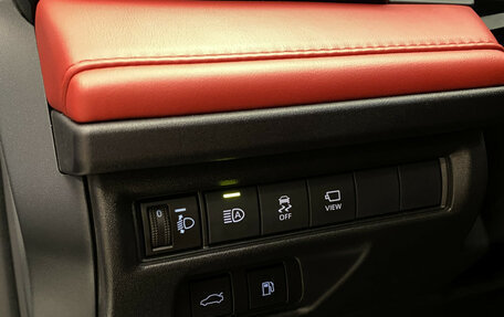 Toyota Camry, 2024 год, 3 890 000 рублей, 16 фотография
