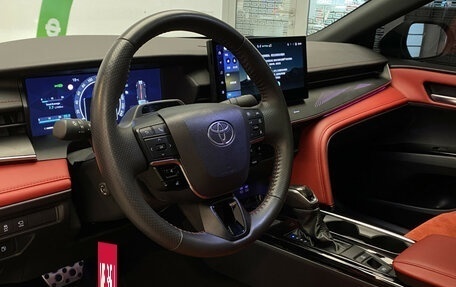 Toyota Camry, 2024 год, 3 890 000 рублей, 14 фотография