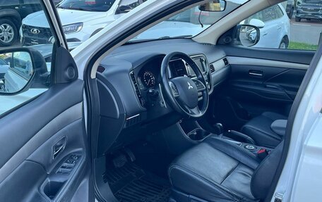 Mitsubishi Outlander III рестайлинг 3, 2014 год, 1 550 000 рублей, 8 фотография