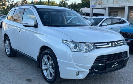 Mitsubishi Outlander III рестайлинг 3, 2014 год, 1 550 000 рублей, 4 фотография