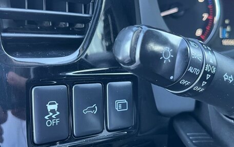 Mitsubishi Outlander III рестайлинг 3, 2014 год, 1 550 000 рублей, 10 фотография