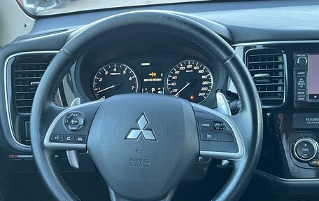 Mitsubishi Outlander III рестайлинг 3, 2014 год, 1 550 000 рублей, 13 фотография