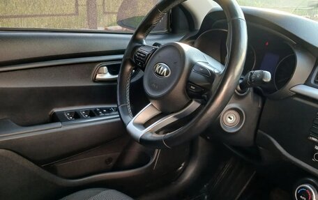 KIA Rio IV, 2018 год, 1 560 000 рублей, 10 фотография