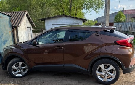 Toyota C-HR I рестайлинг, 2017 год, 1 650 000 рублей, 4 фотография