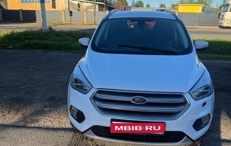 Ford Kuga III, 2018 год, 1 900 000 рублей, 12 фотография