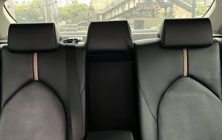 Toyota Camry, 2019 год, 2 600 000 рублей, 10 фотография