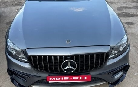 Mercedes-Benz E-Класс, 2017 год, 2 500 000 рублей, 4 фотография