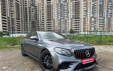 Mercedes-Benz E-Класс, 2017 год, 2 500 000 рублей, 18 фотография