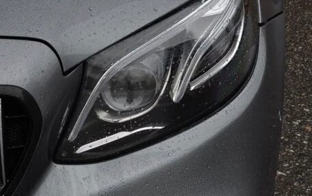 Mercedes-Benz E-Класс, 2017 год, 2 500 000 рублей, 28 фотография