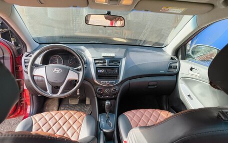 Hyundai Solaris II рестайлинг, 2014 год, 1 100 000 рублей, 4 фотография