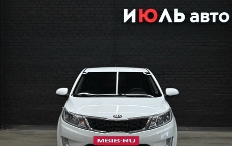 KIA Rio III рестайлинг, 2013 год, 900 000 рублей, 2 фотография