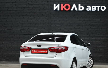 KIA Rio III рестайлинг, 2013 год, 900 000 рублей, 7 фотография