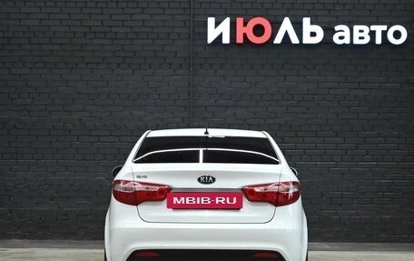 KIA Rio III рестайлинг, 2013 год, 900 000 рублей, 5 фотография