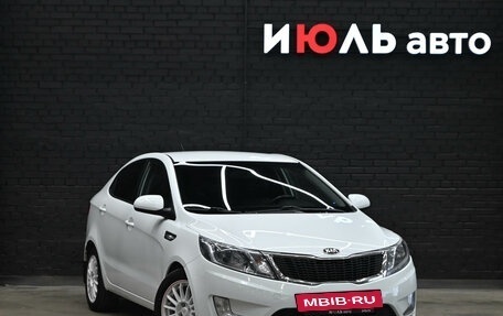 KIA Rio III рестайлинг, 2013 год, 900 000 рублей, 3 фотография