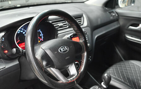 KIA Rio III рестайлинг, 2013 год, 900 000 рублей, 17 фотография