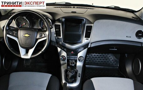 Chevrolet Cruze II, 2011 год, 897 000 рублей, 11 фотография