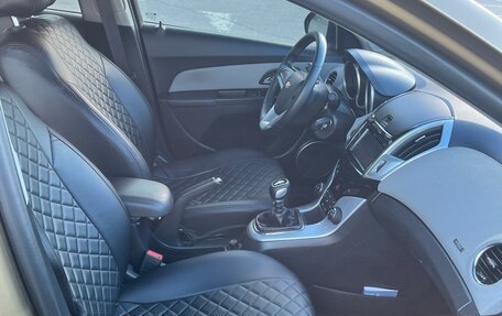 Chevrolet Cruze II, 2013 год, 800 000 рублей, 15 фотография