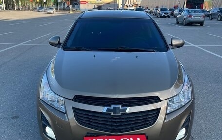Chevrolet Cruze II, 2013 год, 800 000 рублей, 3 фотография