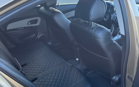 Chevrolet Cruze II, 2013 год, 800 000 рублей, 20 фотография