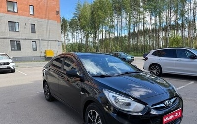 Hyundai Solaris II рестайлинг, 2013 год, 750 000 рублей, 1 фотография