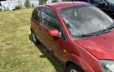 Ford Fiesta, 2006 год, 295 000 рублей, 1 фотография