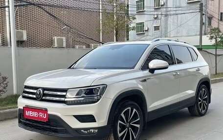 Volkswagen Tharu, 2023 год, 1 990 015 рублей, 1 фотография