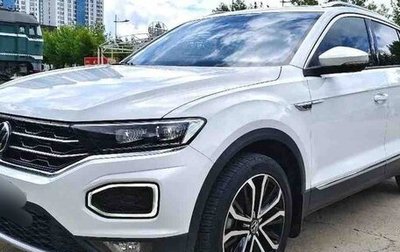 Volkswagen T-Roc I, 2022 год, 1 967 000 рублей, 1 фотография