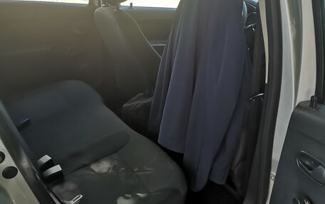 Renault Logan II, 2018 год, 800 000 рублей, 8 фотография