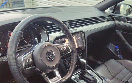 Volkswagen Passat B8 рестайлинг, 2018 год, 2 800 000 рублей, 6 фотография