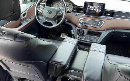 Hyundai Grand Starex Grand Starex I рестайлинг 2, 2019 год, 5 000 000 рублей, 19 фотография