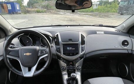 Chevrolet Cruze II, 2014 год, 950 000 рублей, 15 фотография