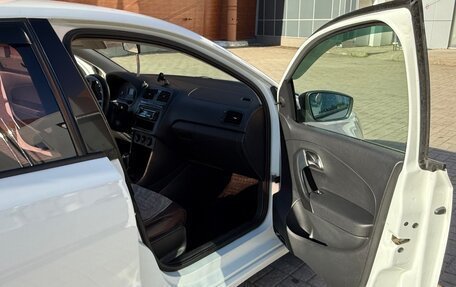 Volkswagen Polo VI (EU Market), 2014 год, 350 000 рублей, 11 фотография