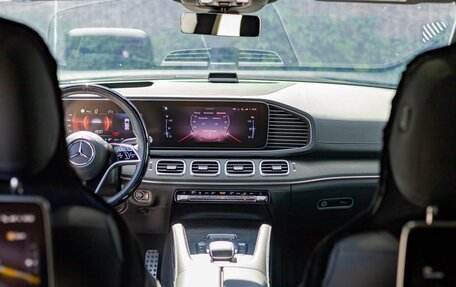 Mercedes-Benz GLS, 2024 год, 13 900 000 рублей, 9 фотография