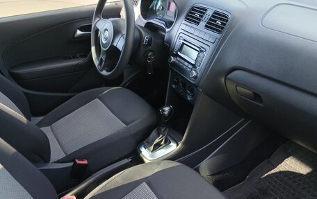 Volkswagen Polo VI (EU Market), 2011 год, 760 000 рублей, 11 фотография
