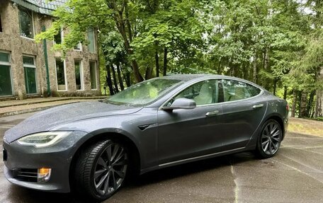 Tesla Model S I, 2018 год, 3 900 000 рублей, 2 фотография