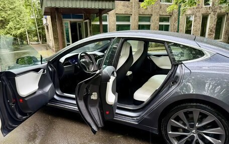 Tesla Model S I, 2018 год, 3 900 000 рублей, 19 фотография