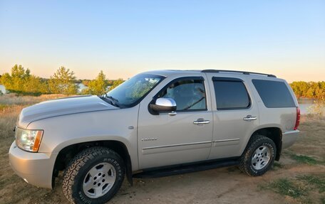 Chevrolet Tahoe III, 2011 год, 2 800 000 рублей, 2 фотография