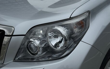 Toyota Land Cruiser Prado 150 рестайлинг 2, 2012 год, 2 899 999 рублей, 9 фотография