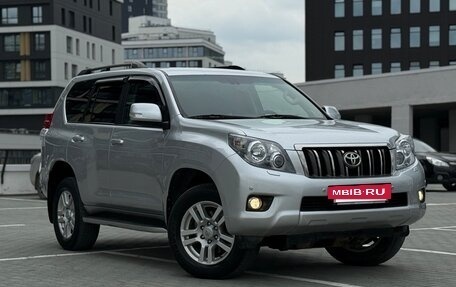 Toyota Land Cruiser Prado 150 рестайлинг 2, 2012 год, 2 899 999 рублей, 3 фотография